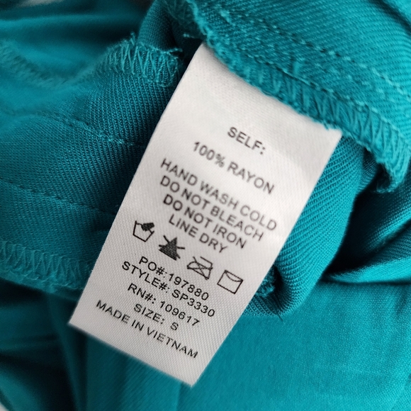 Shinestar | Green/Teal Gaucho Style Pants - Picture 6 of 6